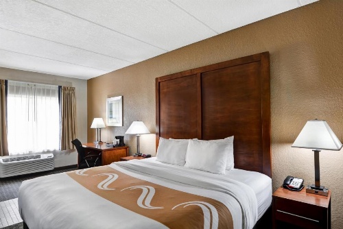 Quality Inn & Suites Heritage Park image 14