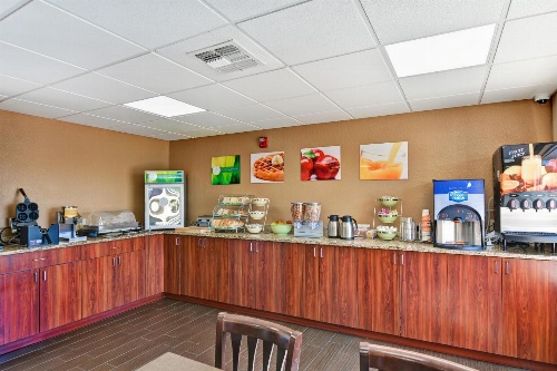 Quality Inn & Suites Heritage Park image 2