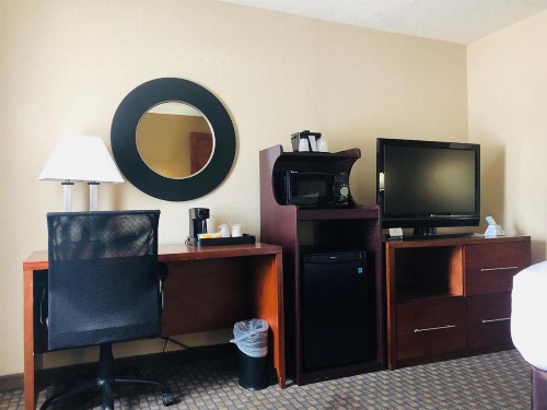 Quality Inn & Suites Heritage Park image 23