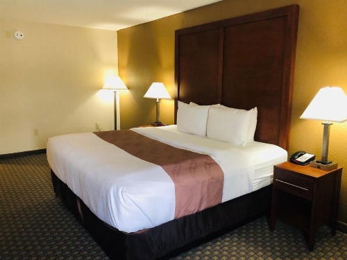 Quality Inn & Suites Heritage Park image 24